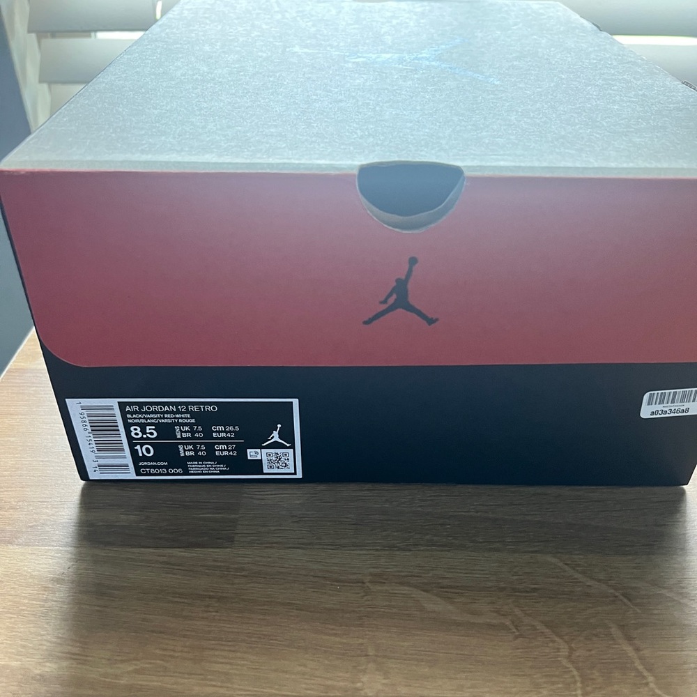 Air Jordan Retro 12 Playoffs - Picture 6 of 7